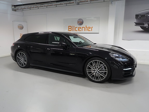 Porsche Panamera 4 2 of 30