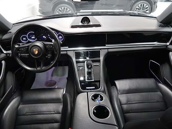 Porsche Panamera 4 22 of 30