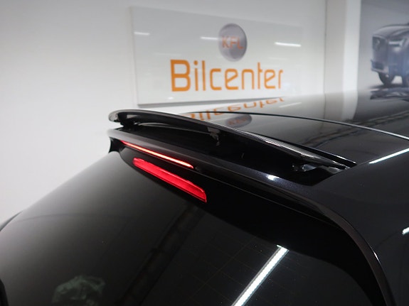 Porsche Panamera 4 13 of 30