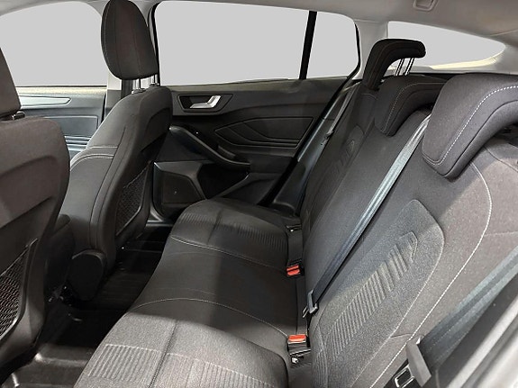 Ford Focus 10 of 18