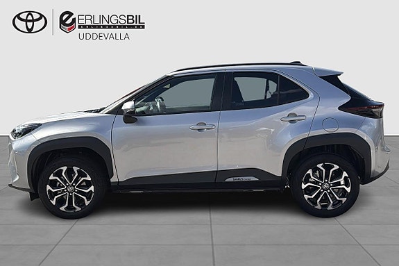 Toyota Yaris Cross 4 of 16