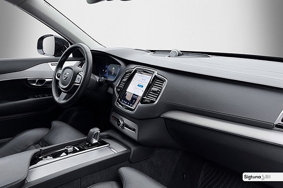 Volvo XC90 14 of 30