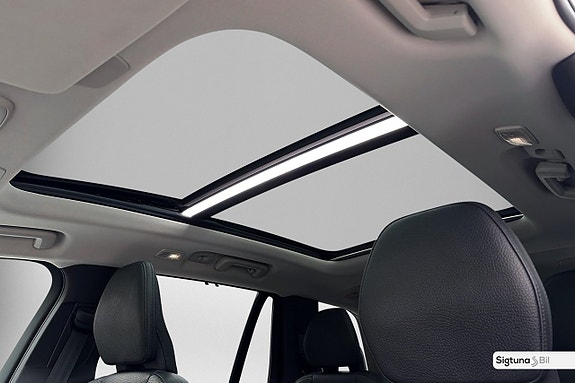 Volvo XC90 19 of 30