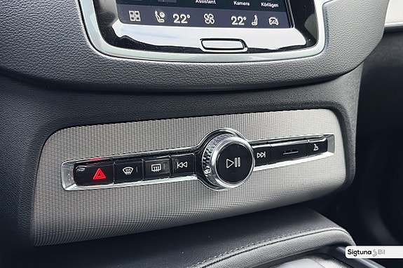 Volvo XC90 26 of 30