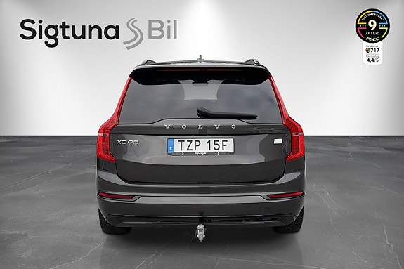 Volvo XC90 6 of 30