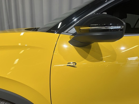 Volkswagen T-Roc 11 of 21