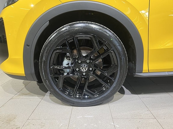 Volkswagen T-Roc 10 of 21