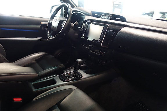 Toyota HiLux 6 of 8