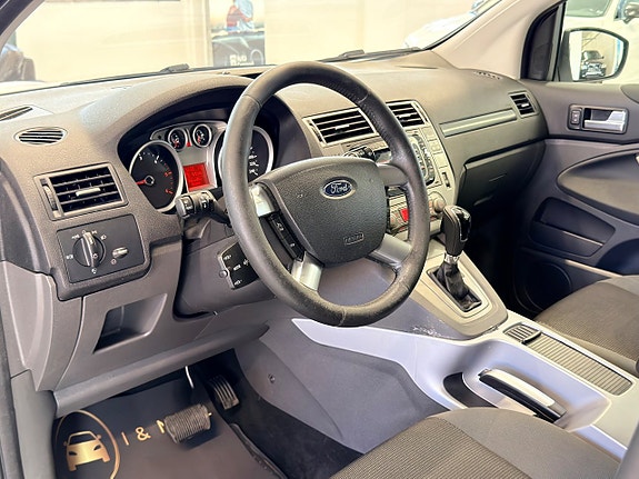 Ford Kuga 16 of 17