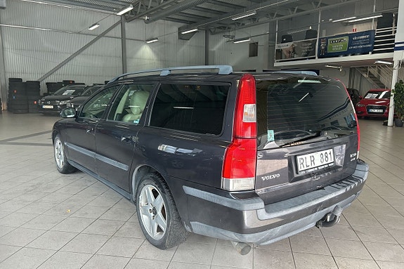 Volvo V70 5 of 5