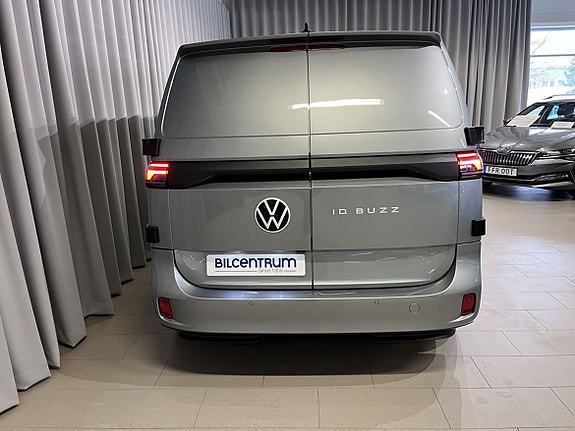 Volkswagen ID. Buzz 6 of 15