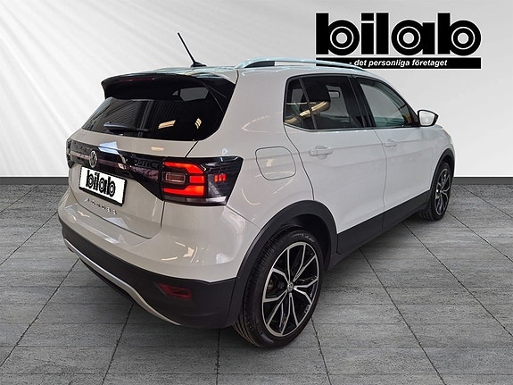 Volkswagen T-Cross 4 of 9