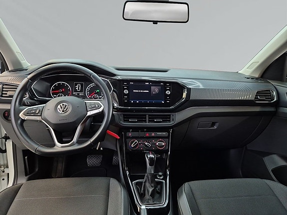 Volkswagen T-Cross 7 of 9