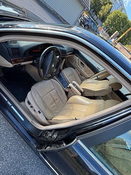 BMW 740i 2 of 6