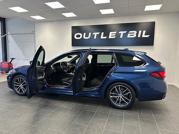 BMW 520d 3 of 30
