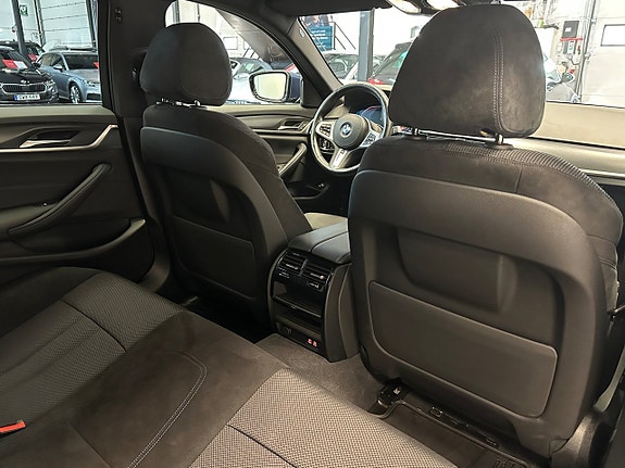 BMW 520d 18 of 30