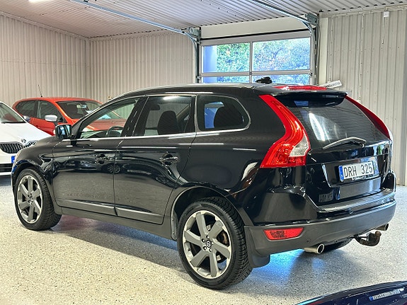 Volvo XC60 6 of 30