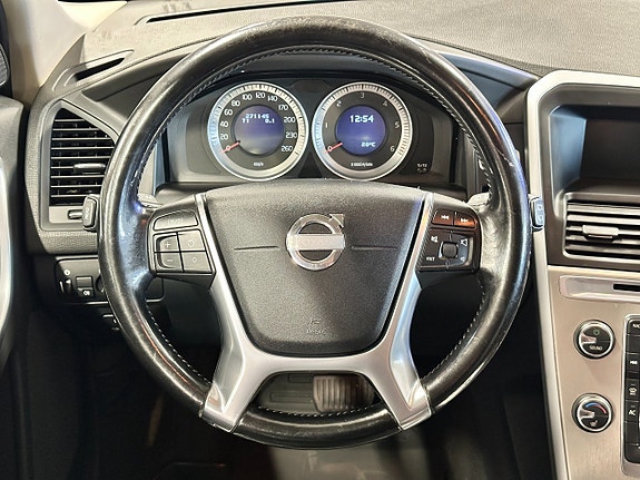Volvo XC60 27 of 30