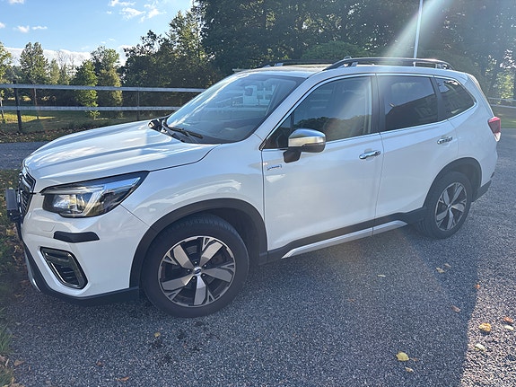 Subaru Forester 3 of 7