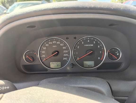 Volvo V40 5 of 5