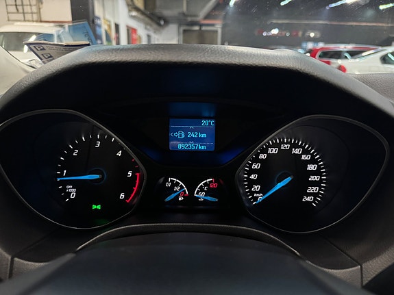 Ford Focus 23 of 23