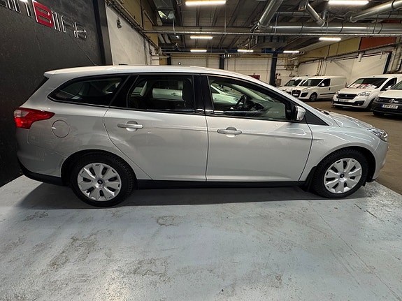 Ford Focus 7 of 23