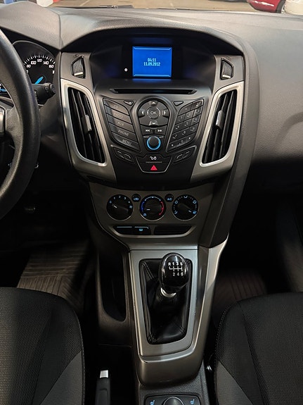 Ford Focus 16 of 23