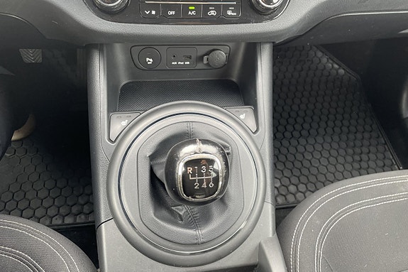 Kia Sportage 22 of 22