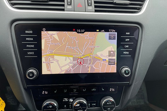 Skoda Octavia 24 of 29