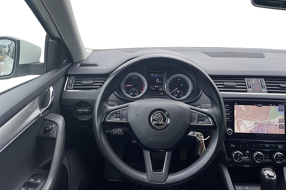 Skoda Octavia 13 of 29