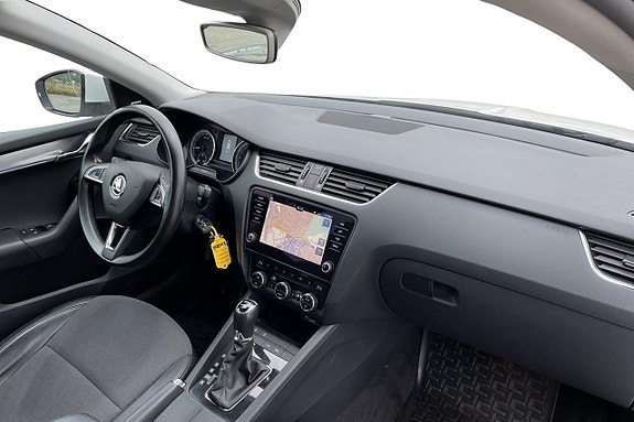 Skoda Octavia 17 of 29