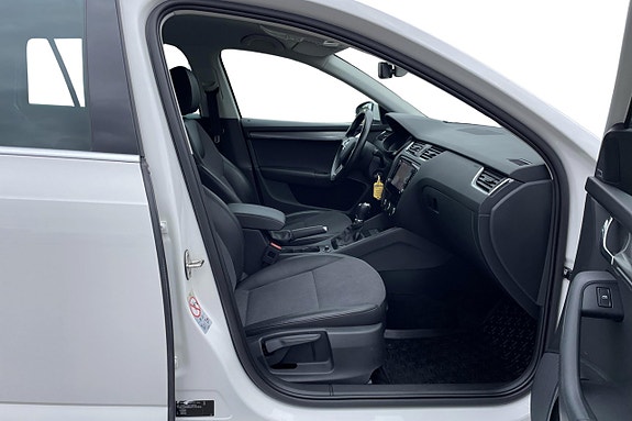 Skoda Octavia 14 of 29