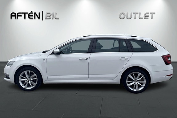 Skoda Octavia 10 of 29