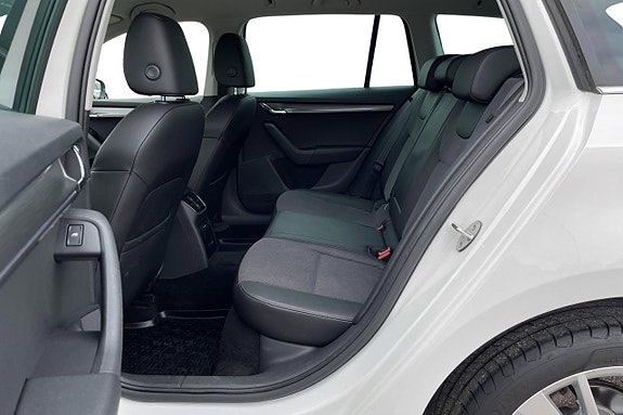 Skoda Octavia 15 of 29