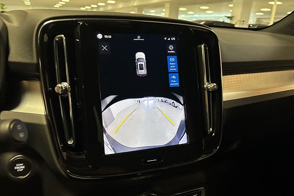 Volvo XC40 9 of 9