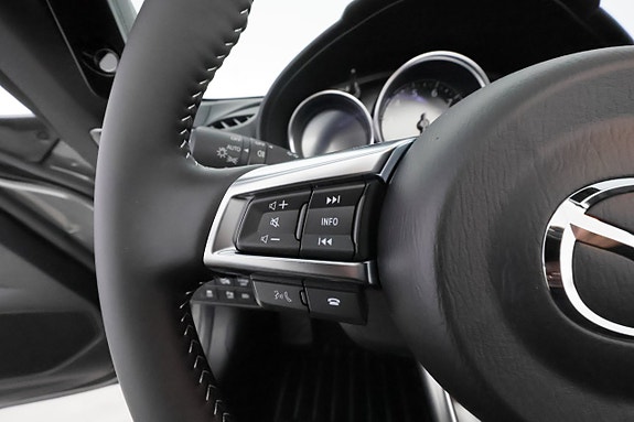 Mazda MX-5 25 of 30