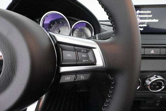 Mazda MX-5 26 of 30