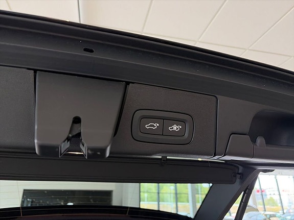 Volvo XC60 18 of 20