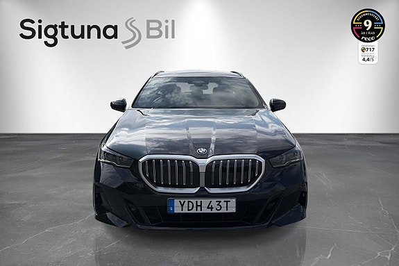 BMW 530e 2 of 30
