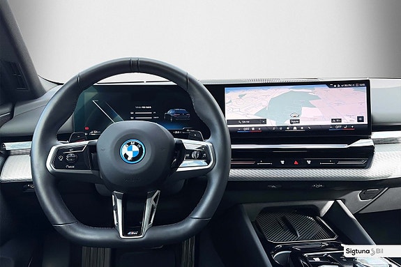 BMW 530e 14 of 30