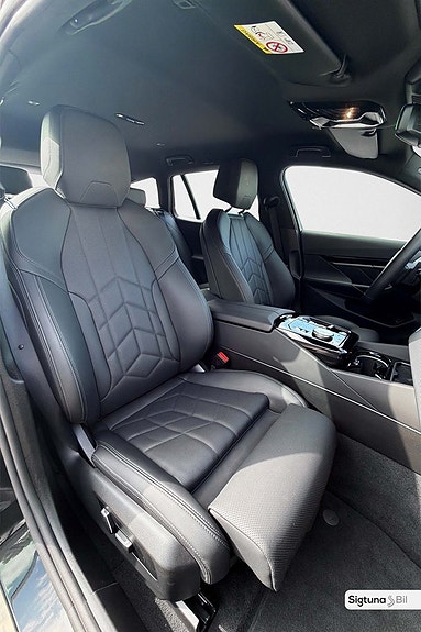 BMW 530e 18 of 30