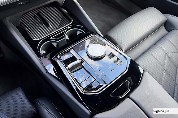 BMW 530e 24 of 30