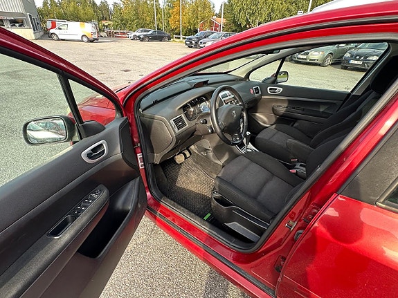 Peugeot 307 SW 7 of 10