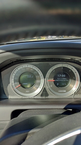 Volvo XC60 5 of 7