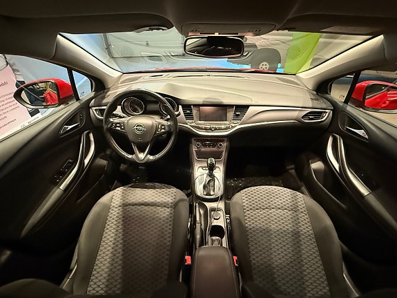 Opel Astra 12 of 12