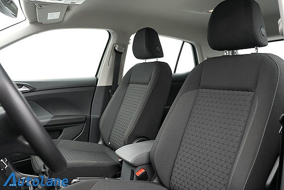 Volkswagen T-Cross 21 of 30