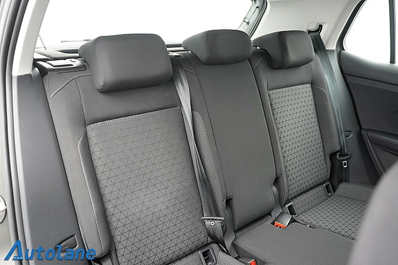 Volkswagen T-Cross 23 of 30