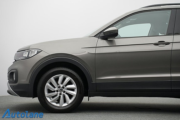 Volkswagen T-Cross 12 of 30