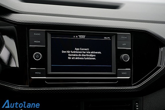 Volkswagen T-Cross 28 of 30