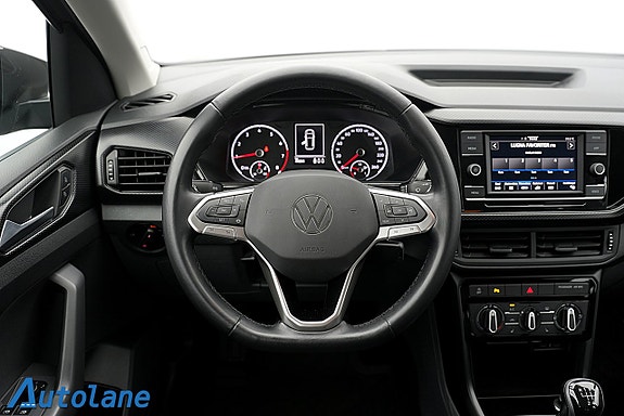 Volkswagen T-Cross 18 of 30